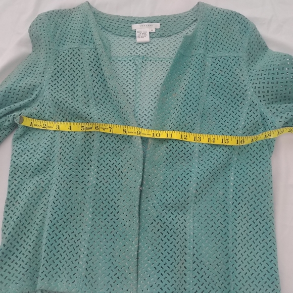 Vintage Suede Jacket perforated (like laser cut) w/ hook & eye closure, unique - Picture 6 of 12